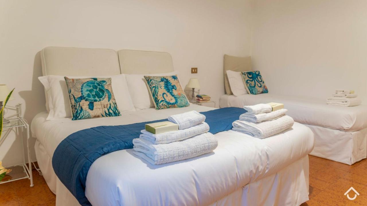 Villa Al Mare - Cala Gonone Dorgali Buitenkant foto